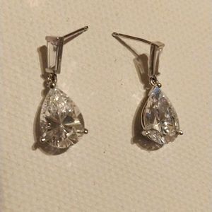 14 Kt. White Gold Earring Setting Pierced-Diamonque Diamond Teardrop